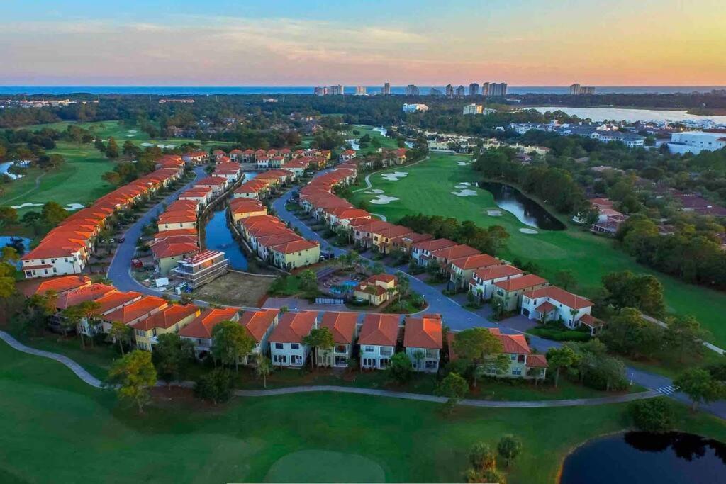 4 Bedroom House On The Golf Course With 2 Golf Carts! Destin Exterior foto